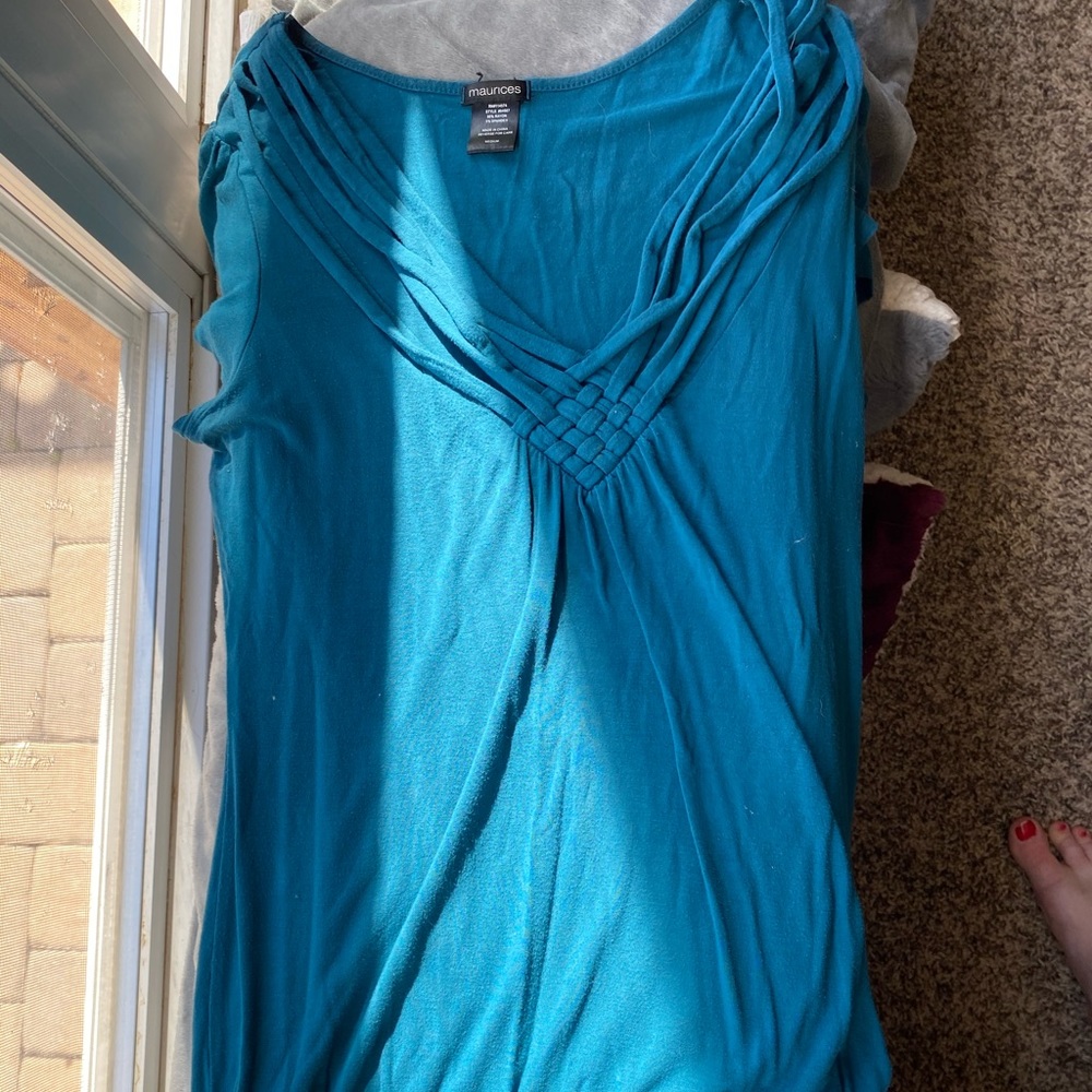 Short sleeve women's dressy shirt